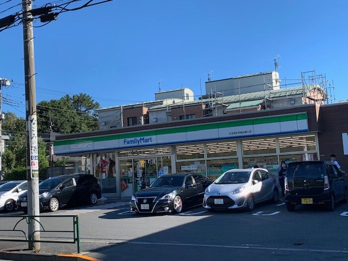 ファミリーマート　杉並清水早稲田通り店(コンビニ)まで220m リキューザ下井草