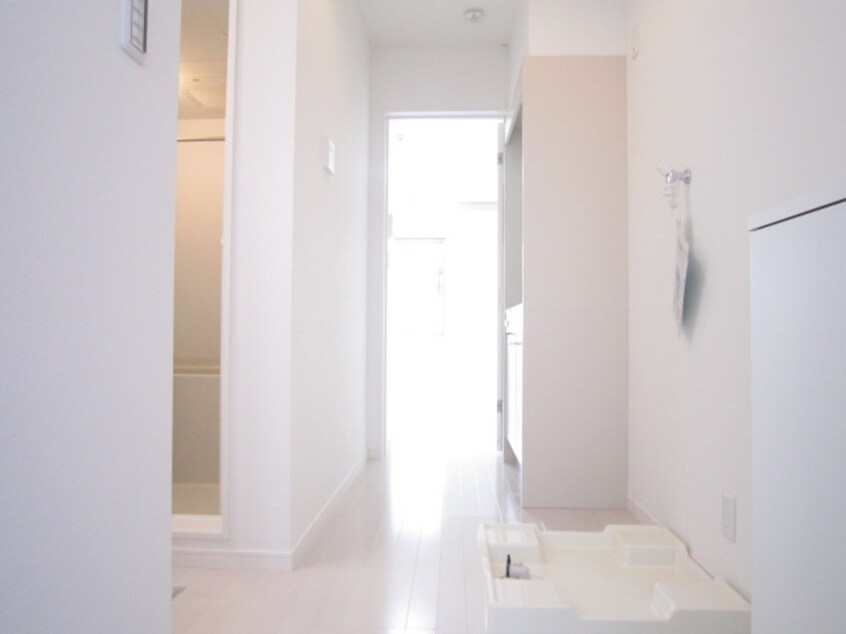 廊下 ジェミニウエスト　カラキダ