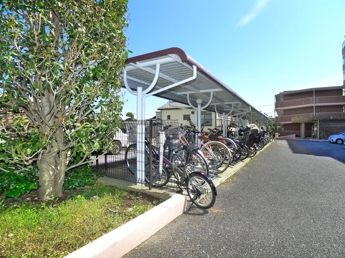 駐輪場 エクセラン東松戸