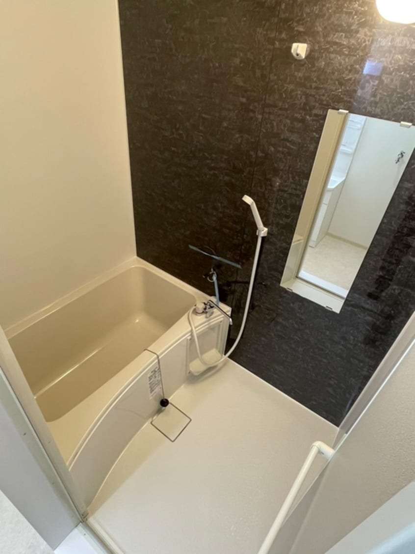 バス／シャワールーム等 モンシャト－イズミ