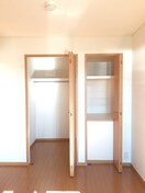 収納 Y．クルメン