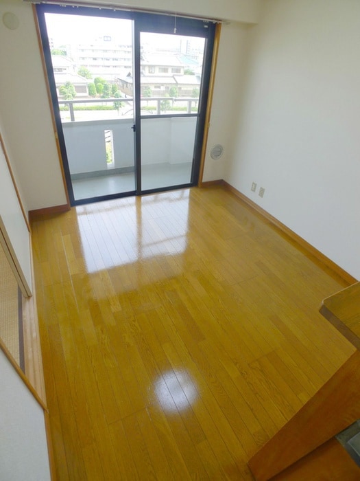 室内からの展望 ステ－ションサイドビル