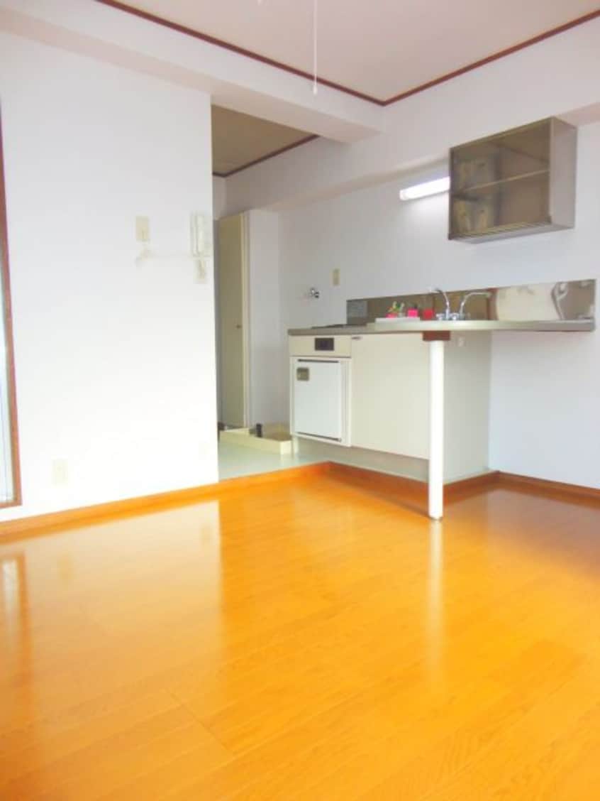 居室 ウイングコ－ト久米川（３０１）