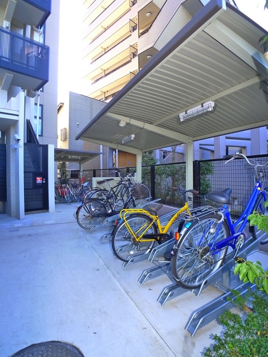 駐輪場 ル・スリジェ