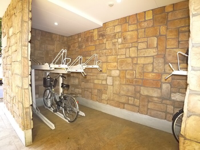 駐輪場 金太郎ヒルズ215