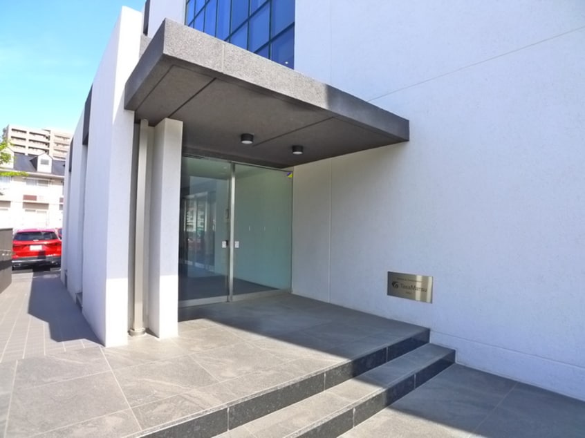 エントランス部分 Calm Residence Prologue