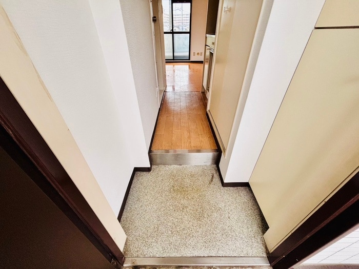 玄関 オセアン新沢ビル