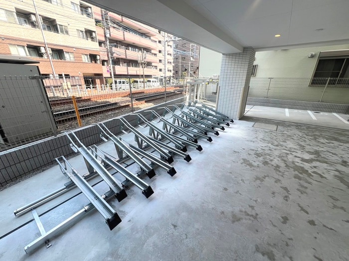 駐輪場 中井レジデンス