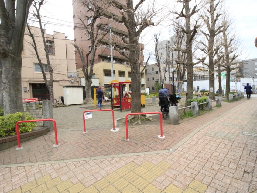 窪町東公園 ちびっ子広場(公園)まで150m LEGALAND茗荷谷