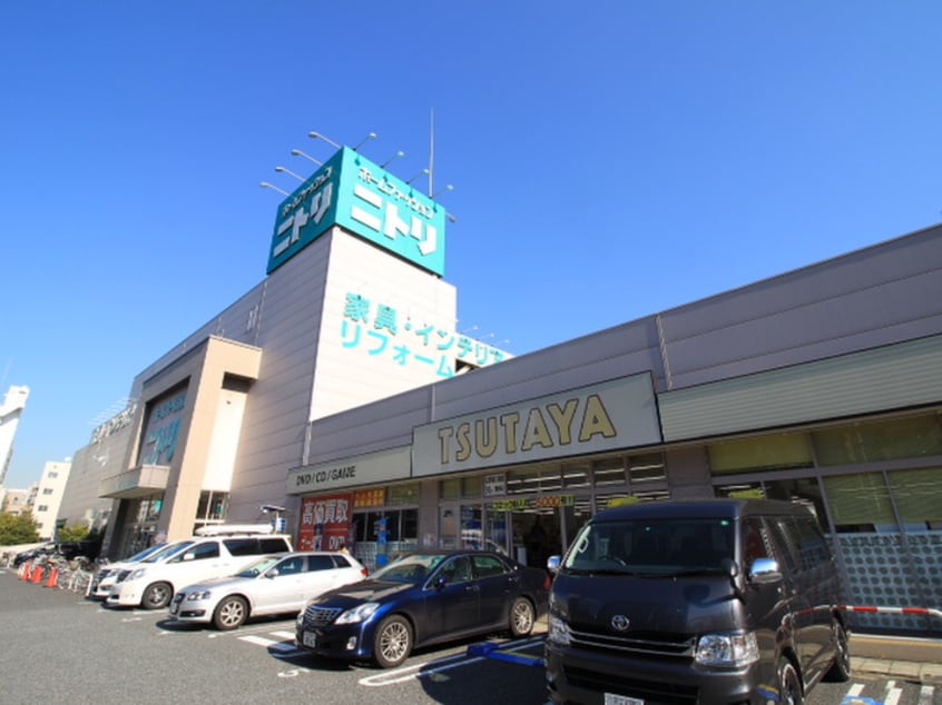 ツタヤ(ビデオ/DVD)まで528m 山越ビル