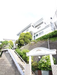 ラフォ－レ湘南