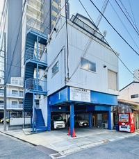 雑用社ビル