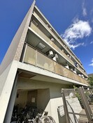 第８白子ビルの外観