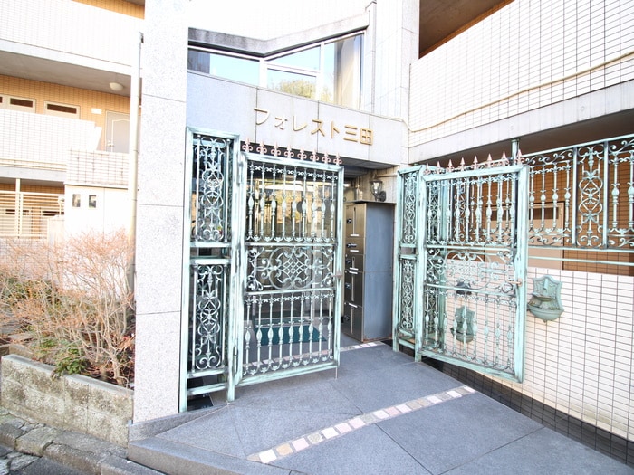 エントランス部分 フォレスト三田