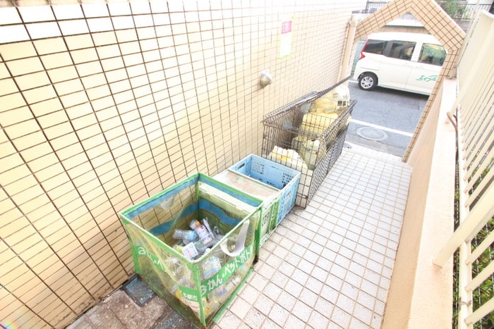 建物設備 メゾンイースト