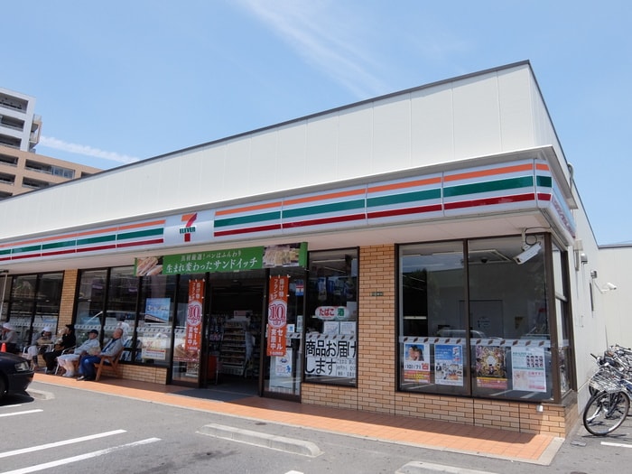セブンイレブン用賀インター店(コンビニ)まで380m グリーンハウス