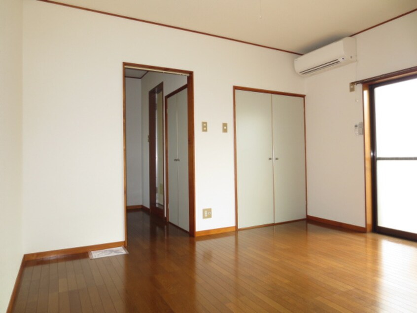 居室 拓殖ハイツ