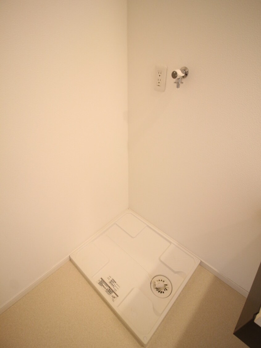 洗濯機置場 シャトルＯＯＫＵＲＡＹＡＭＡ