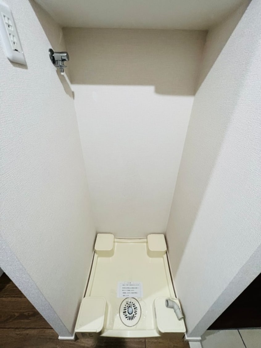 洗濯機置場 グランフォース北綾瀬Ⅱ(1003)