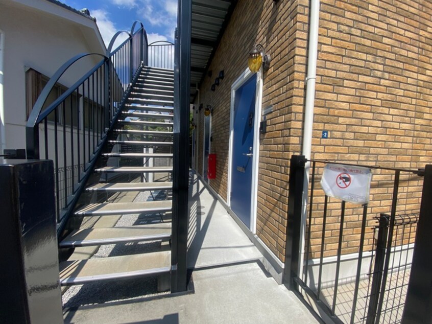 エントランス部分 ハーミットクラブハウス片倉横浜