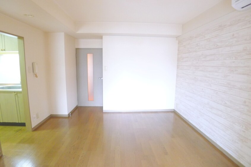 居室 グロリオール里見弐番館