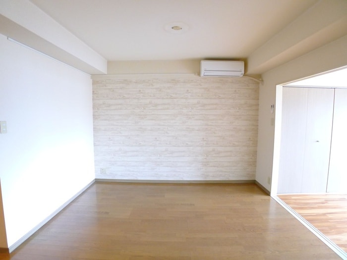 居室 グロリオール里見弐番館