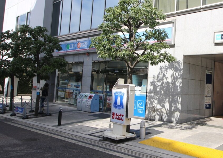 ローソン　白金高輪駅前店　(コンビニ)まで600m ＴＡＫＡＮＡＷＡ　ＥＤＧＥ