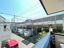 室内からの展望 grass court