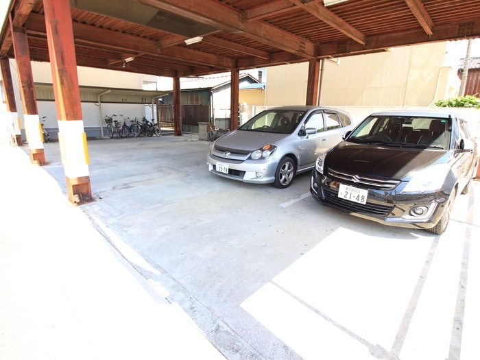 駐車場 ワイズ