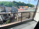 室内からの展望 新山下三番館