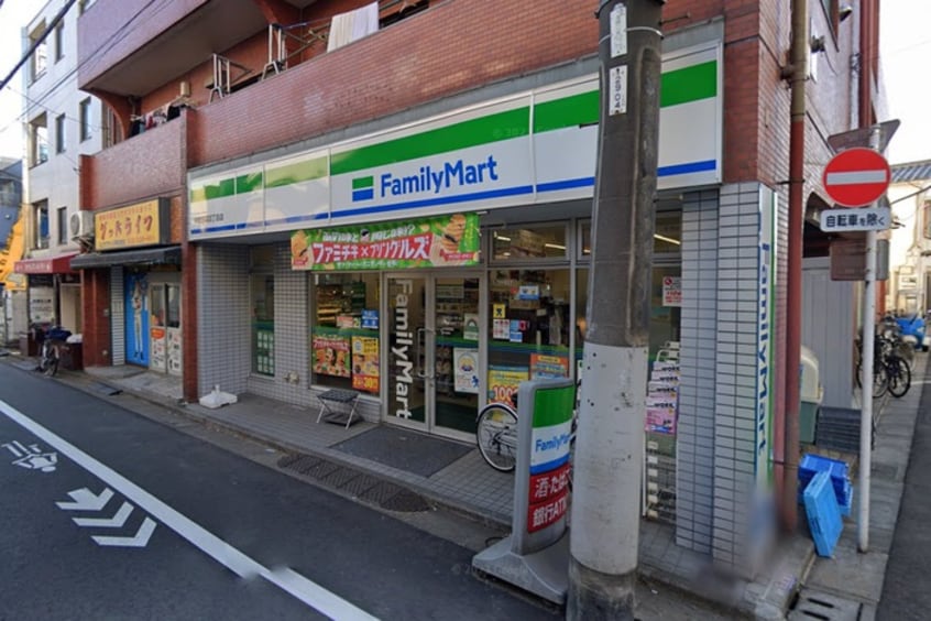 ファミリーマート中野沼袋４丁目店(コンビニ)まで414m エスタス野方
