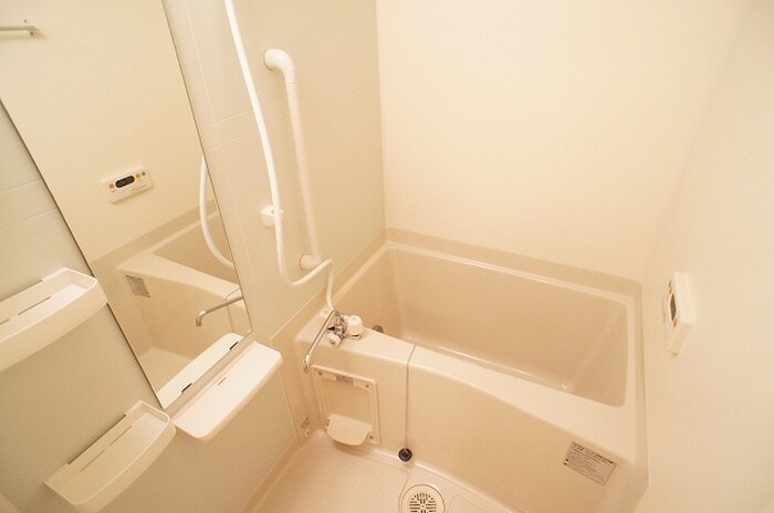 バス／シャワールーム等 オ－・ル－ジュ