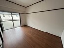 室内からの展望 ボンマ－トビル