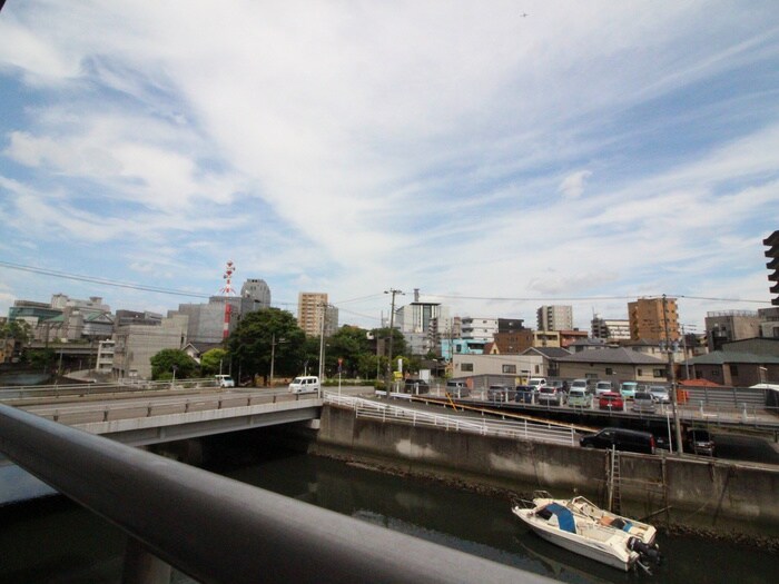 室内からの展望 君待橋