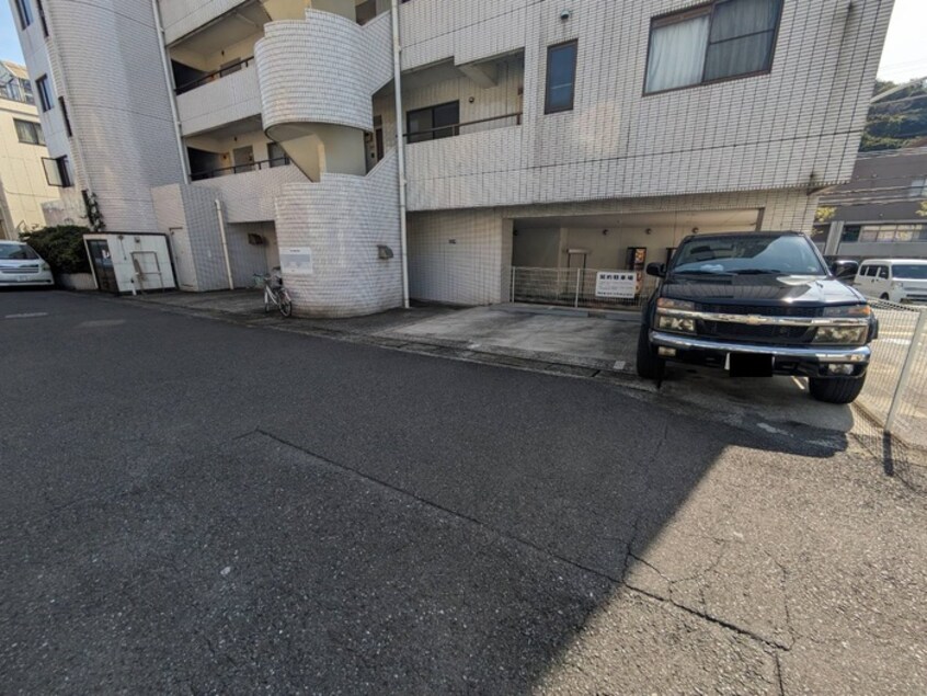 駐車場 横須賀昭和ビル