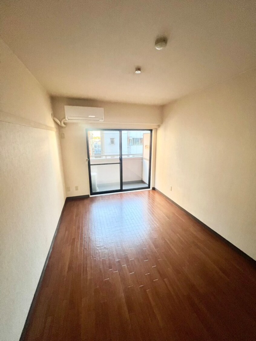 居室 セルーエ三鷹