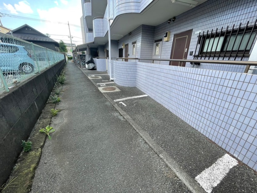 駐輪場 シャト－マツバラ