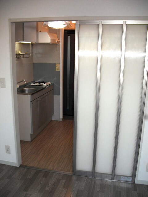 キッチン フロ－ラ本多