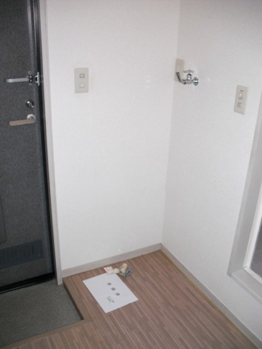 洗濯機置場 フロ－ラ本多