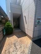 エントランス部分 アリエスコート