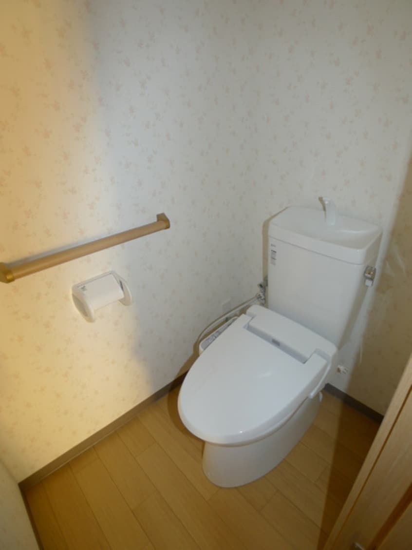 トイレ リリー松原