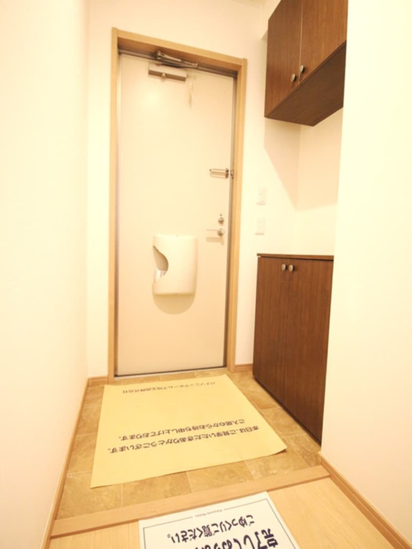 玄関 サリーレA