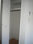 内観写真 ドゥバン・ロテル・ド・ヴュ－ユ