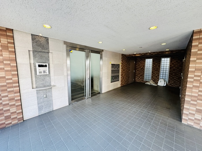 エントランス部分 ルクレ菊川