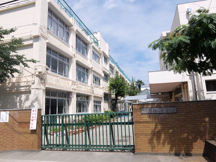 瀬田小学校(小学校)まで502m パル大塚