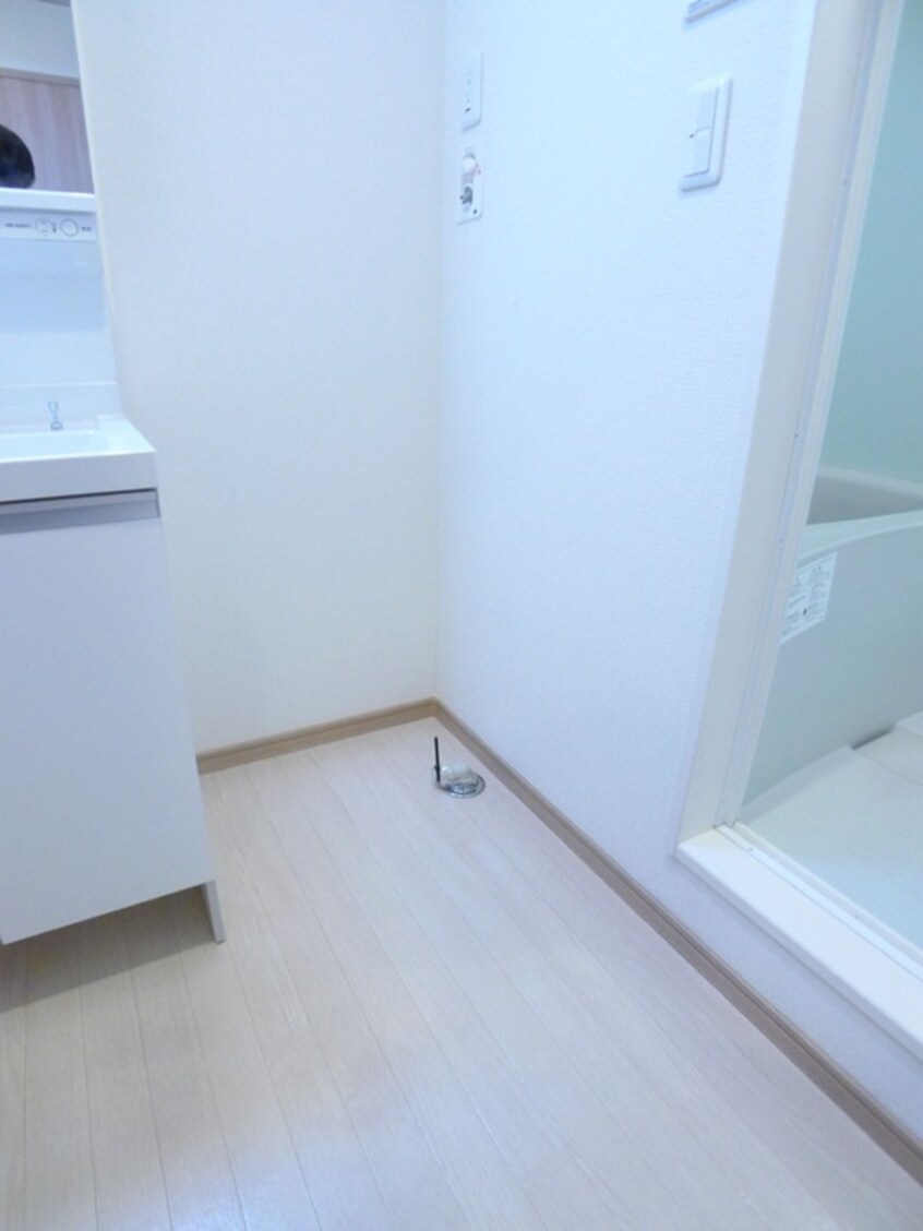 洗濯機置場 サンモール三郷