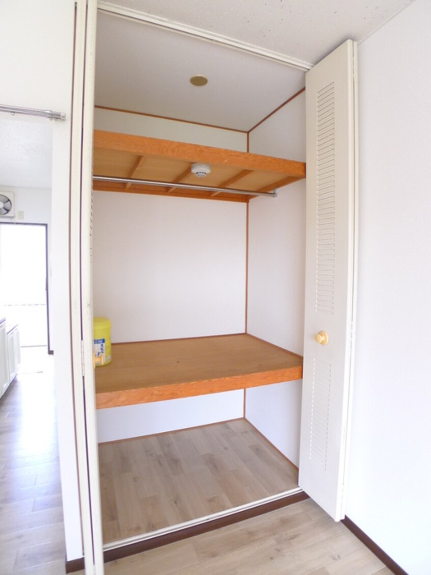 収納 ウィステリア南花園