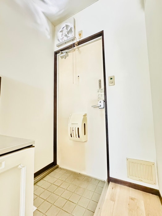 玄関 ウィステリア南花園