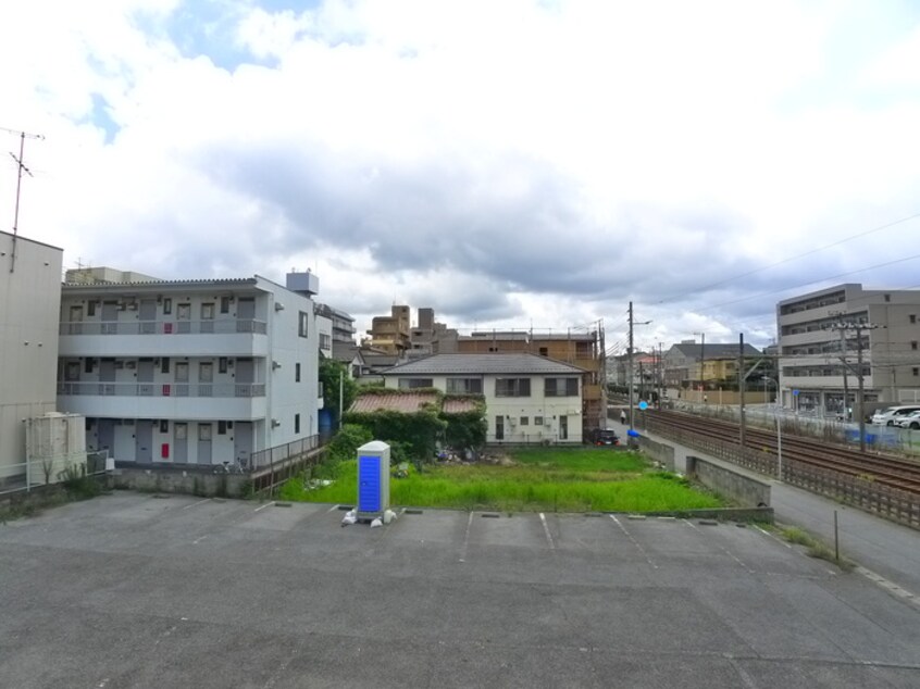 室内からの展望 ウィステリア南花園