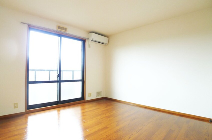 居室 パナハイツ三山　Ｂ